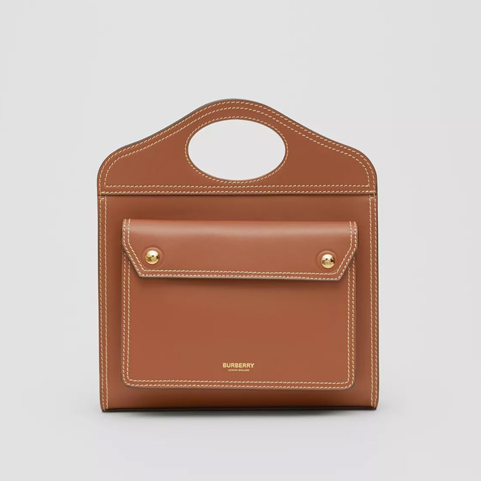 유럽직배송 버버리 미니 톱스티치 디테일 레더 포켓백 BURBERRY Mini Topstitch Detail Leather Pocket Bag 80147761