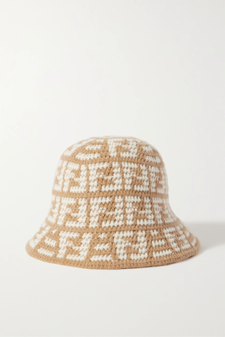 유럽직배송 펜디 버킷햇 FENDI Crochet-knit cashmere-blend jacquard bucket hat 1647597288785475